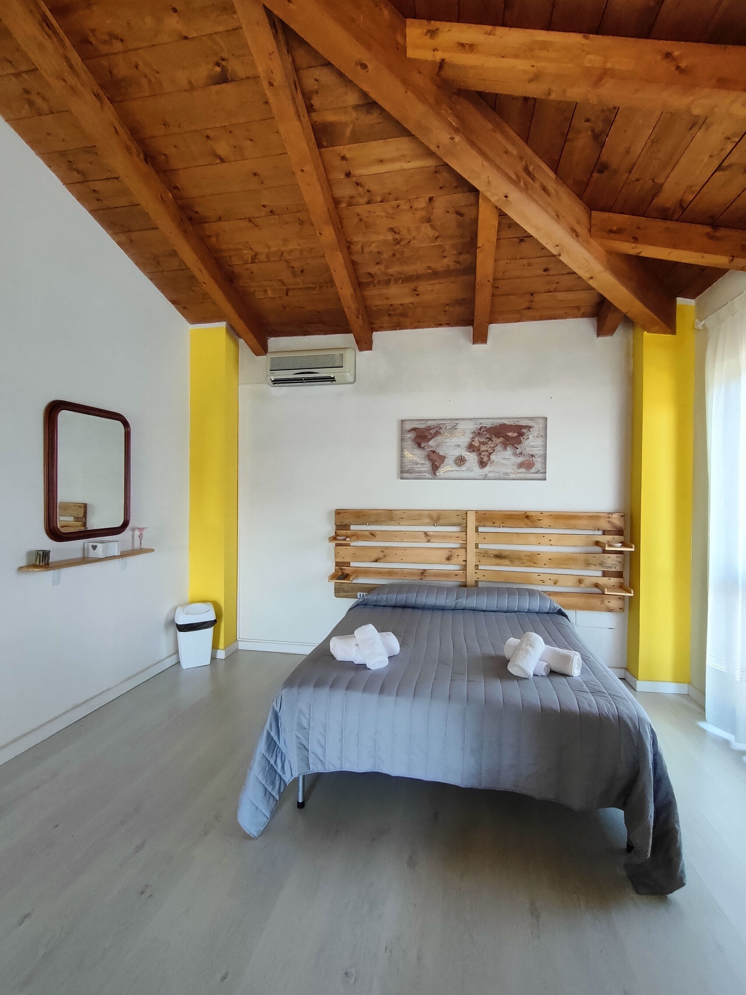 1 chambre, bureau, chambres insonorisées, lit parapluie