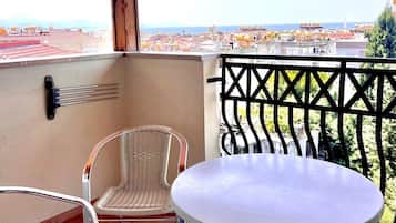 2 bedrooms, free WiFi, bed sheets, wheelchair access
