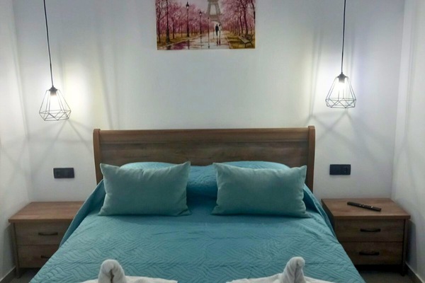 Comfort Apartment, Mountain View | 1 bedroom, in-room safe, soundproofing, iron/ironing board