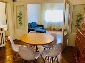 Dining - Joy City Stay  Unirii 10 2 (Timișoara)