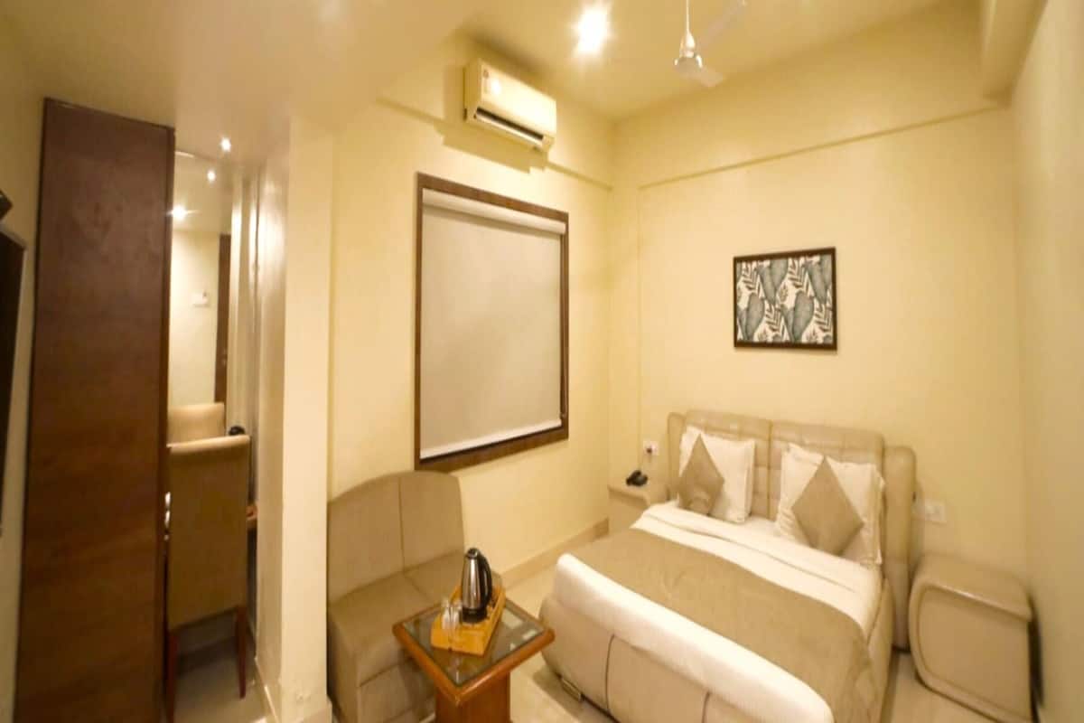 Super Deluxe Room