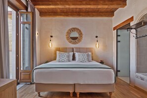 Family Suite | Egyptian cotton sheets, premium bedding, memory-foam beds, in-room safe - Mansio Boutique Hotel (Rethymno)