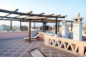 House, 2 Bedrooms, Smoking, Balcony | Balcony