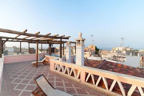 House, 2 Bedrooms, Smoking, Balcony | Balcony