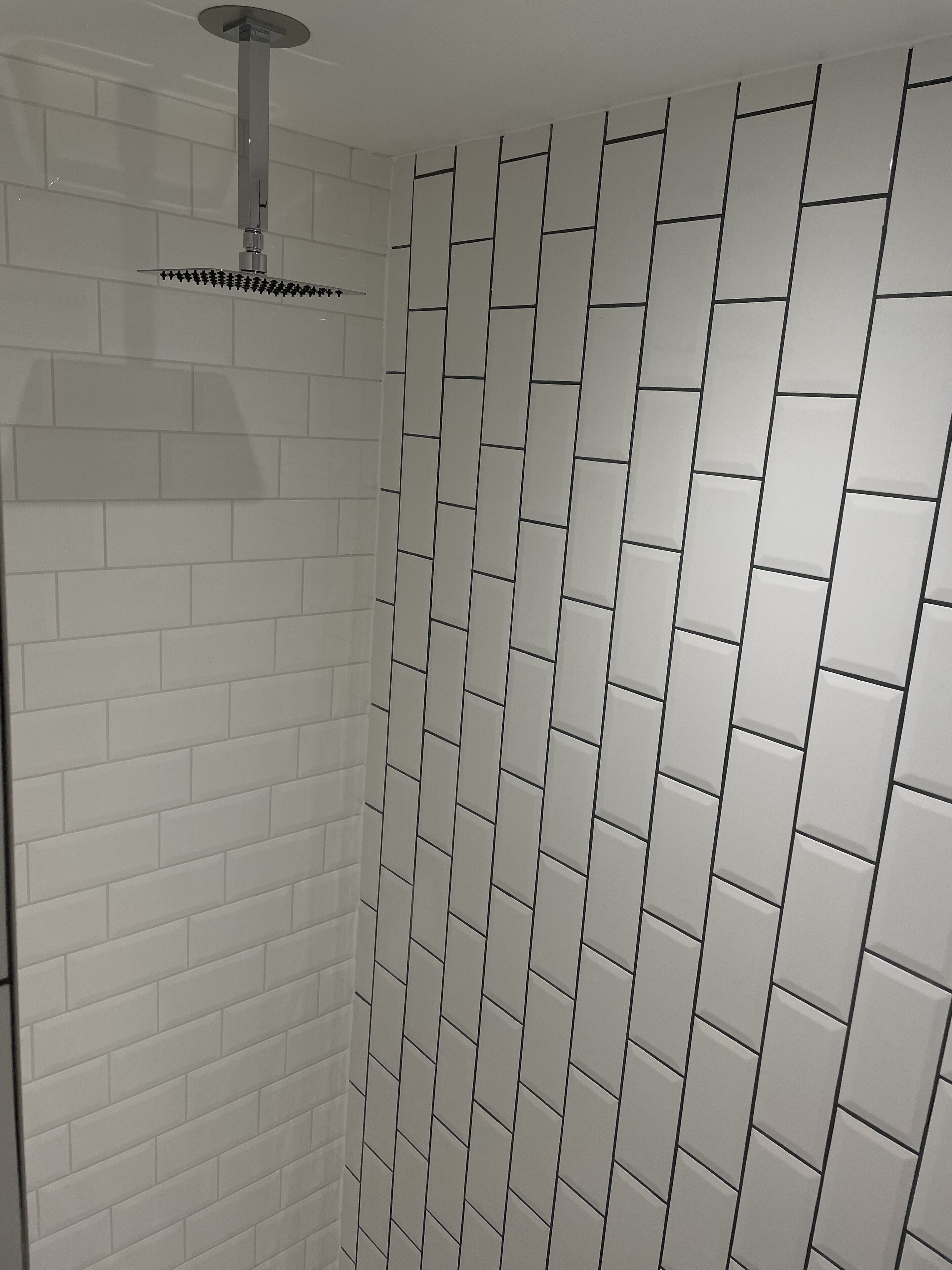 Deluxe Double Room | Bathroom | Shower, hair dryer, towels, toilet paper