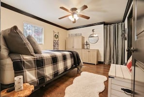 2 chambres, fer et planche Ă repasser, Wi-Fi gratuit, draps fournis