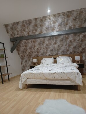 3 chambres, fer et planche Ă repasser, Wi-Fi, draps fournis