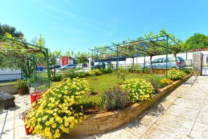 Jardines del alojamiento