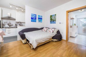 1 bedroom