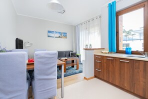 Living room - Villa 4 Pory Roku Apartment by Renters (Wladyslawowo)