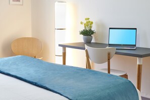 Deluxe Apartment | 1 bedroom, iron/ironing board, free WiFi - Sun Ribbon (Milan)