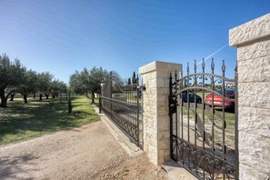 Property grounds - Holiday apartment with air conditioning (Rovinj)
