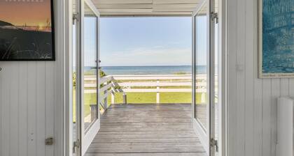 Amazing home in Føllenslev with kitchen