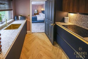 2 Schlafzimmer, Bügeleisen/Bügelbrett, Reisekinderbett, WLAN