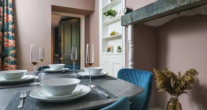Blissful 2-Bed Apartment | Pet & Family Friendly