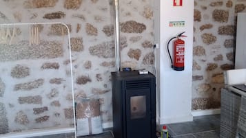 Studio, 1 Bedroom, Balcony, City View | Kemudahan bilik