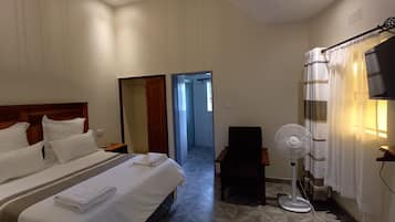 Basic-Doppel- oder -Zweibettzimmer