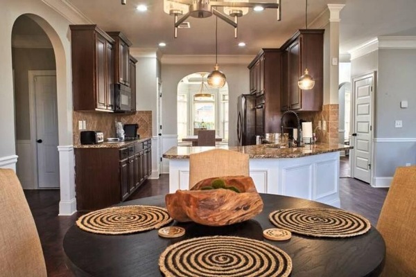 KĂŒhlschrank, Mikrowelle, Ofen, Herdplatte