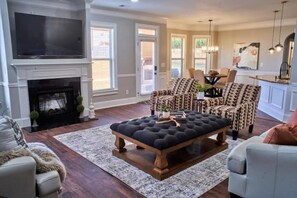 Smart-tv en een open haard