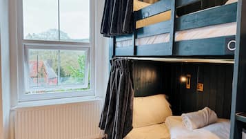 Ropa de cama hipoalergénica, wifi gratis y ropa de cama