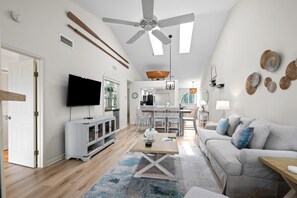 TV - 2BR/2BA Heron Walk Sleeps 8, Sandestin Resort Perks (Miramar Beach)