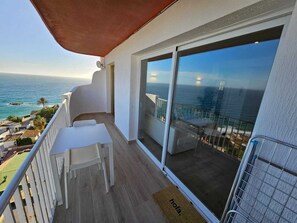 Outdoor dining - Fabiola 1: Apartment 2 bedrooms/2 bathrooms in CALPE! (Calp)