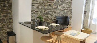 APARTAMENTOS ARMANYA 3