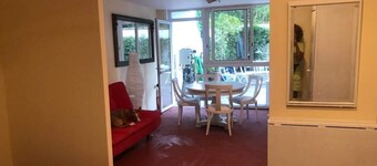 Apartamento Abierto Privado con Patio ,en Chalet de Lujo , Mascotas si