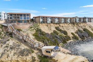 Exterior - Sea Den - Cozy Coastal Condo Near Beach, Restaurants, Pool, Fun (Solana Beach)