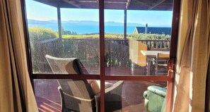 TV, fireplace, stereo, offices