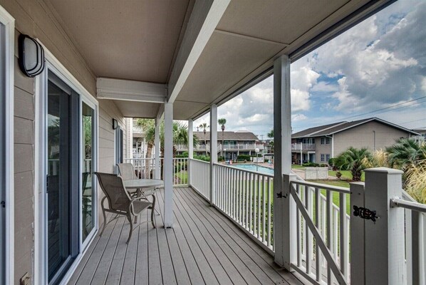 Terrace/patio - 2nd Row 3 BR Condo with Shared Pool! Floral Villas E17 (Surfside Beach)