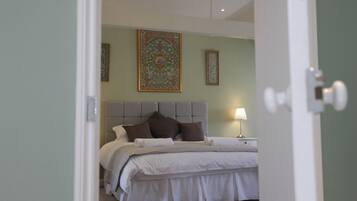 高级双人房 | 办公桌、熨斗/熨板、免费 WiFi