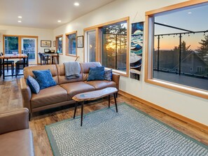 Televisor intel·ligent i reproductor de DVD 