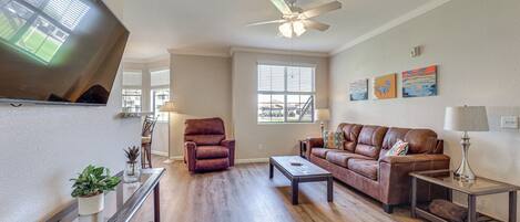 Apartment (2 Bedrooms) | Front of property