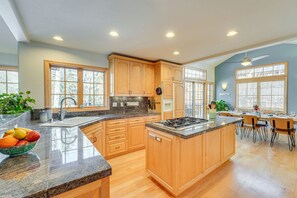 House (3 Bedrooms) | Interior - Beautiful Hailey Home: Walk to Big Wood River! (Hailey)