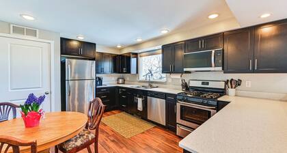 Flagstaff Home w/ Grill: 3 Mi to Historic Downtown