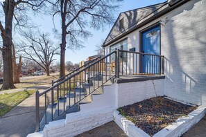 House (3 Bedrooms) | Interior - Lovely Tulsa Vacation Rental ~ 3 Mi to Downtown! (Tulsa)