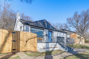 House (3 Bedrooms) | Interior - Lovely Tulsa Vacation Rental ~ 3 Mi to Downtown! (Tulsa)