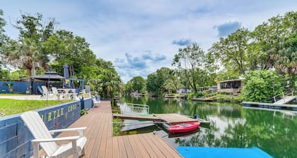 Waterfront Weeki Wachee Home w/ Fire Pit!