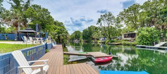 Waterfront Weeki Wachee Home w/ Fire Pit!