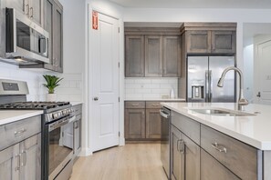 House (5 Bedrooms) | Interior - Washington Home w/ Swim Spa - Near Hiking Trails! (Washington)