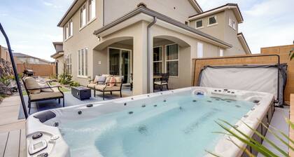 12 Mi to Sand Hollow: Spacious Home w/ Game Room