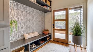 Talo (4 Bedrooms) | Sisätilat