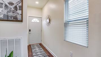 House (1 Bedroom) | Interior