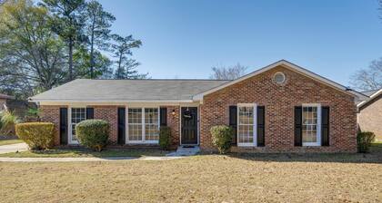 5 Mi to Fort Moore: Quiet Columbus Home w/ Yard