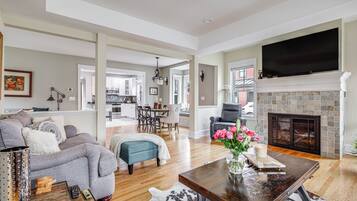 House (2 Bedrooms) | Interior