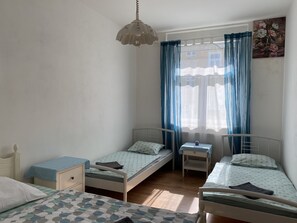 2 dormitorios, tabla de planchar con plancha, wifi y ropa de cama