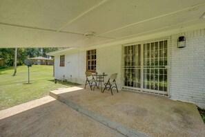 Apartment (1 Bedroom) | Interior - 9 Mi to Water Park: Silver Creek Gem w/ Fireplace! (Silver Creek)