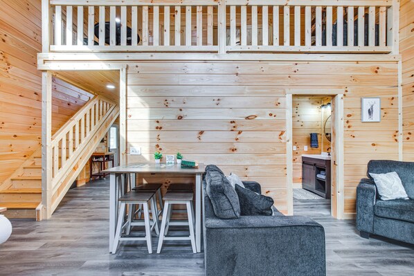 House (2 Bedrooms) | Interior