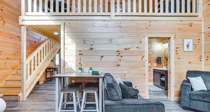 Modern Salineville Cabin on 13 Acres w/ Fire Pit!